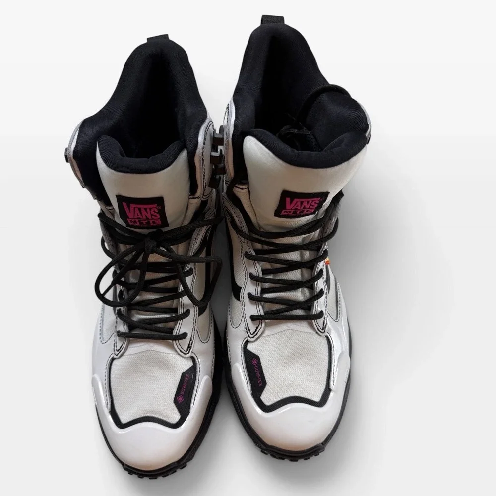 Vans UltraRange EXO Hi GORE-TEX MTE-3 Boots Mens 11 White Black Pink Waterproof